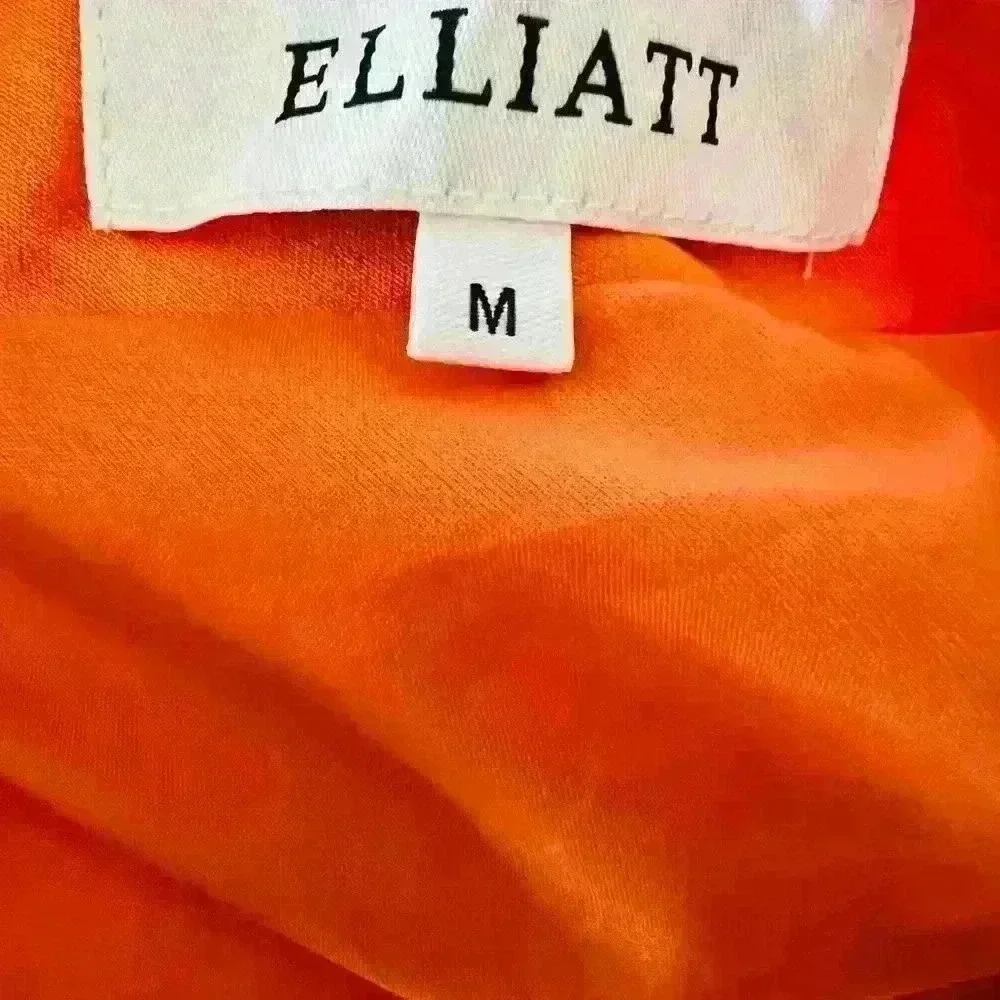 Elliatt Zelda Satiny One Shoulder Dress - Picture 8 of 9